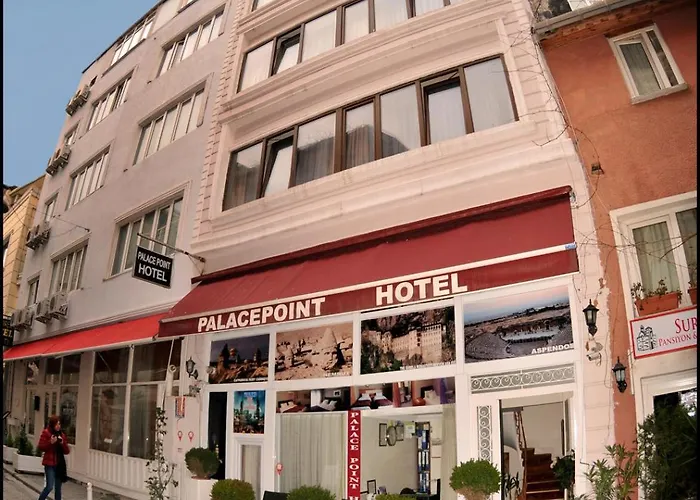 Palace Point Отель 2*