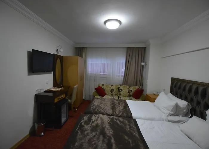 Palace Point Отель 2*