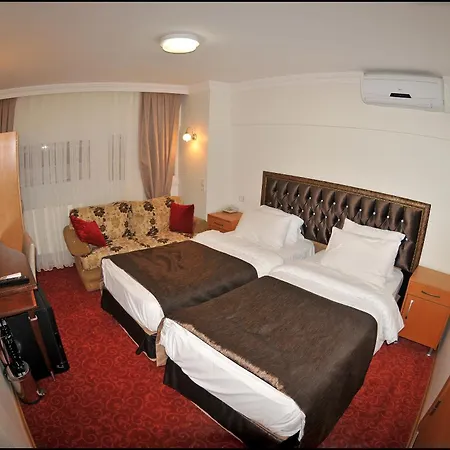 Hotel Palace Point 2*