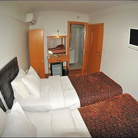 Hotel Palace Point 2*