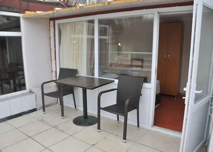 Palace Point ホテル 2*