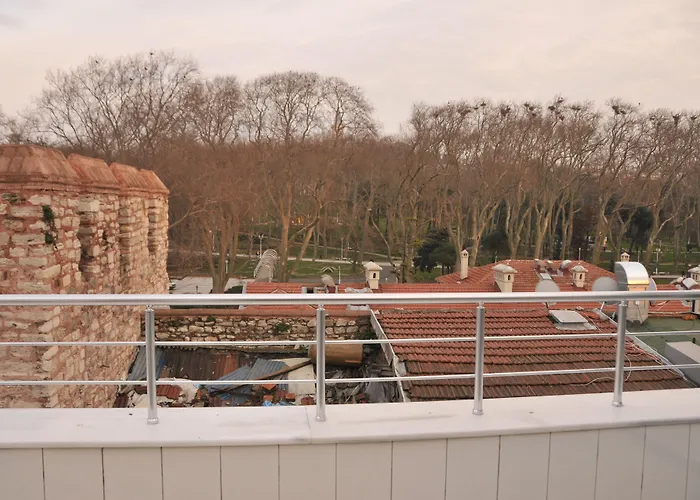 Palace Point ホテル