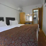 Palace Point Hotel